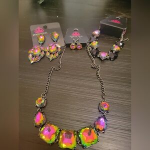 Paparazzi Vibrant Multicolor Necklace Set